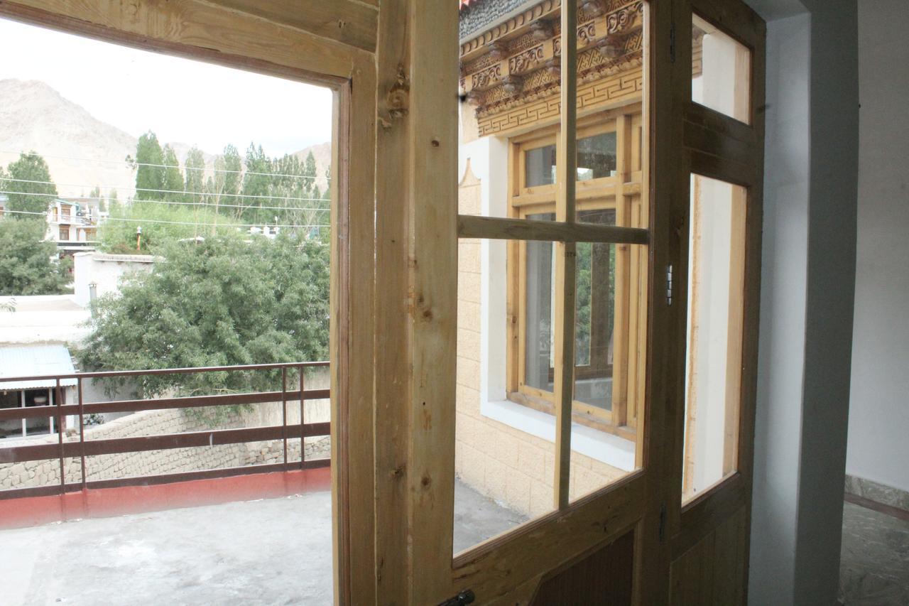 Hotel Kasdar Ladakh เลห์ ภายนอก รูปภาพ